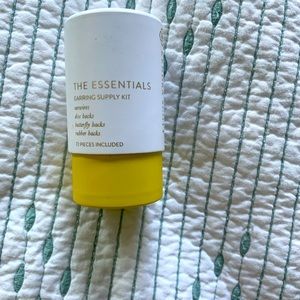 Kendra Scott ‘The Essentials’ Earring Kit